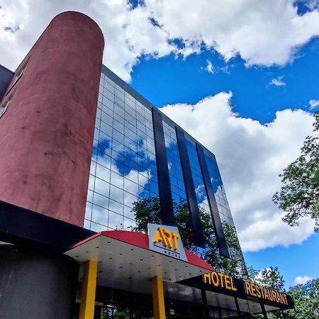 Art Hotel Chisinau Exterior photo